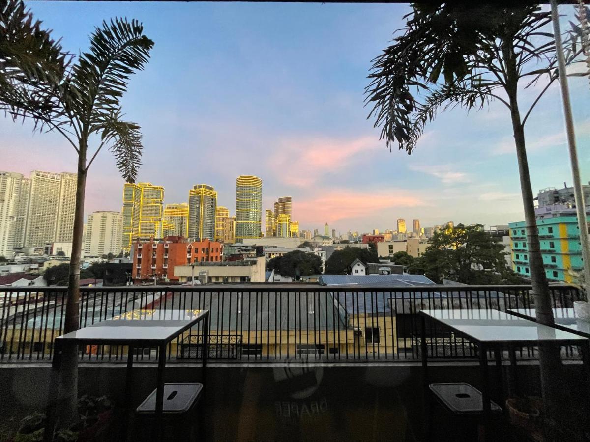 Draper Hotel Makati Makati City Exterior photo